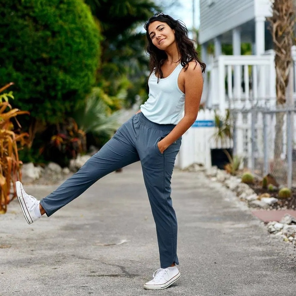 Free Fly Women's Pull-On Breeze Flats Pant Dark Blue Women’s Medium